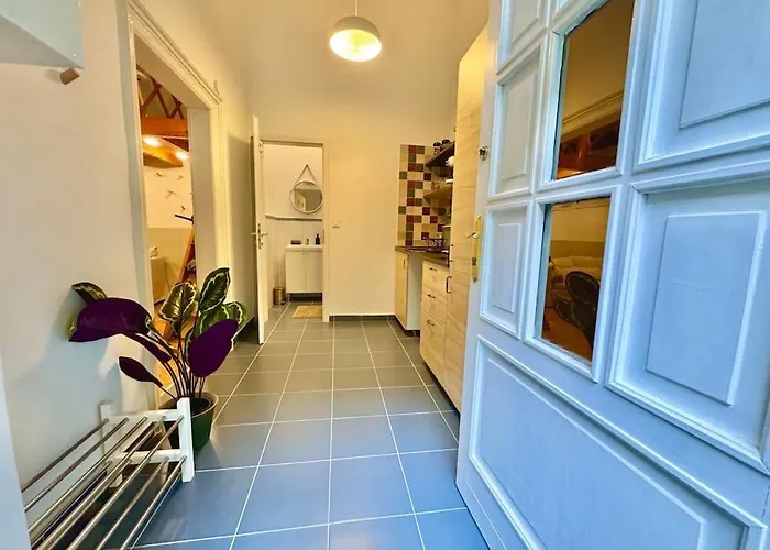 Almassy Residence-modern Budapesta