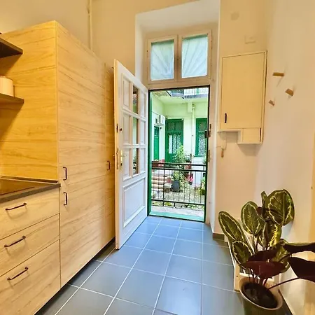 Almassy Residence-modern Budapešť